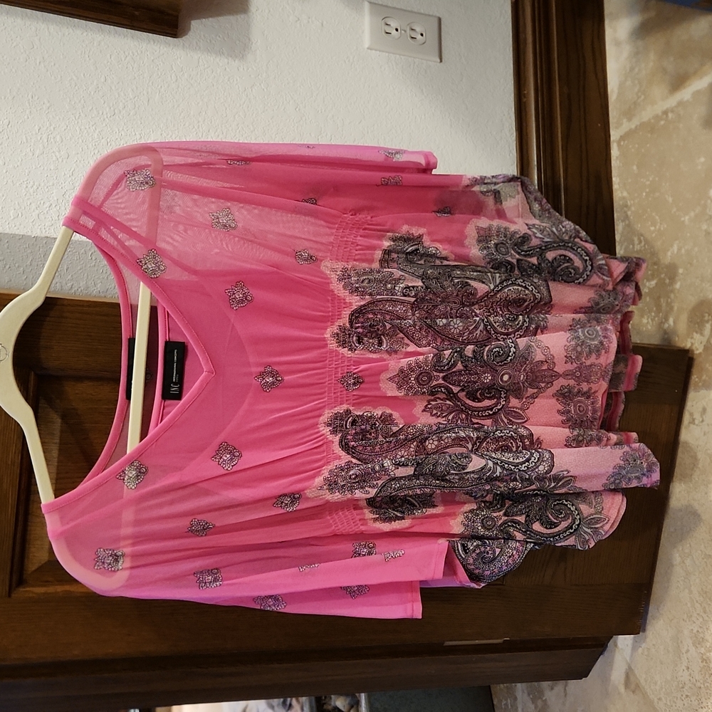 Womens petite top with matching camisole